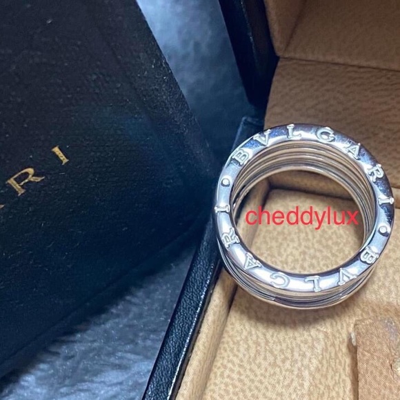 💍💍💍Authentic Unisex 18 Karat White Gold Bulgari B.Zero1 Ring Size 7-7.5 US - Picture 4 of 11